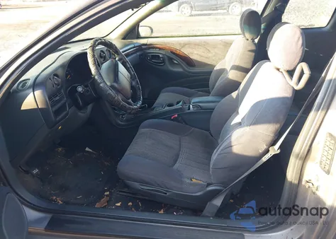 1997 Chevrolet Monte Carlo Ls z USA, uszkodzony, nr VIN 2G1WW12M6V9195493